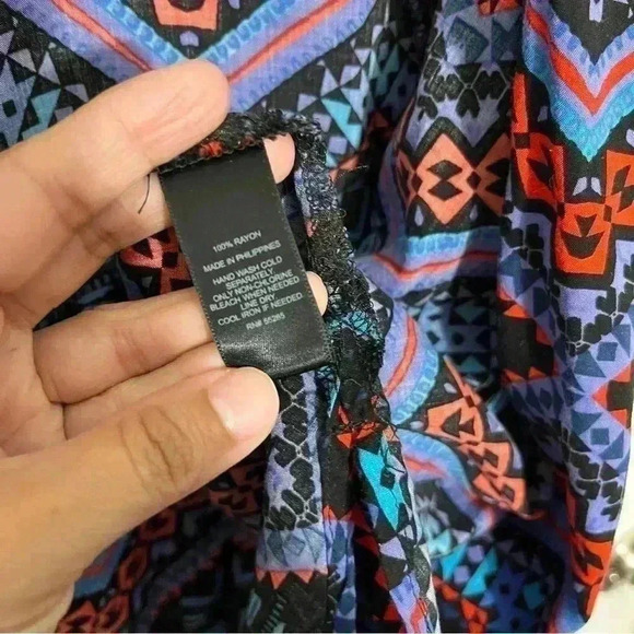 EXPRESS Geometric Purple, red and Turquoise Kimono Top | One size fits all - Picture 3 of 7